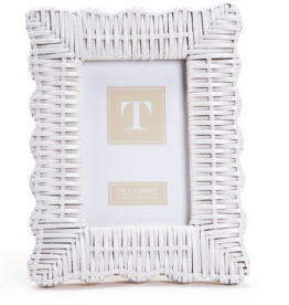 White Wicker Weave Scalloped Photo Frame 4x6