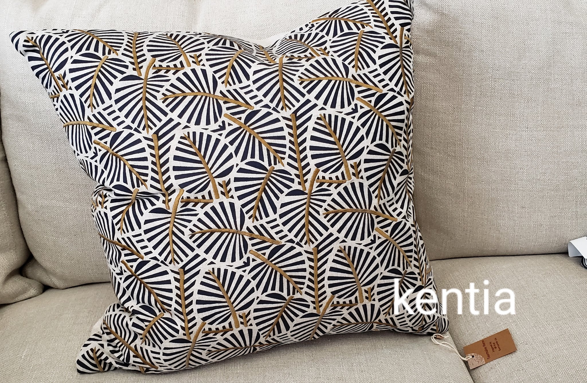 Kentia Pillow Flax/Brown 20" X20"