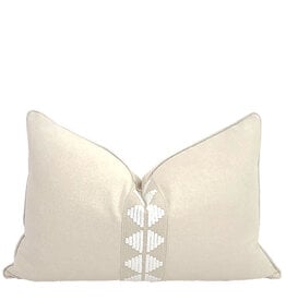 Hamptons Collection Marlin Lumbar Pillow / Almond