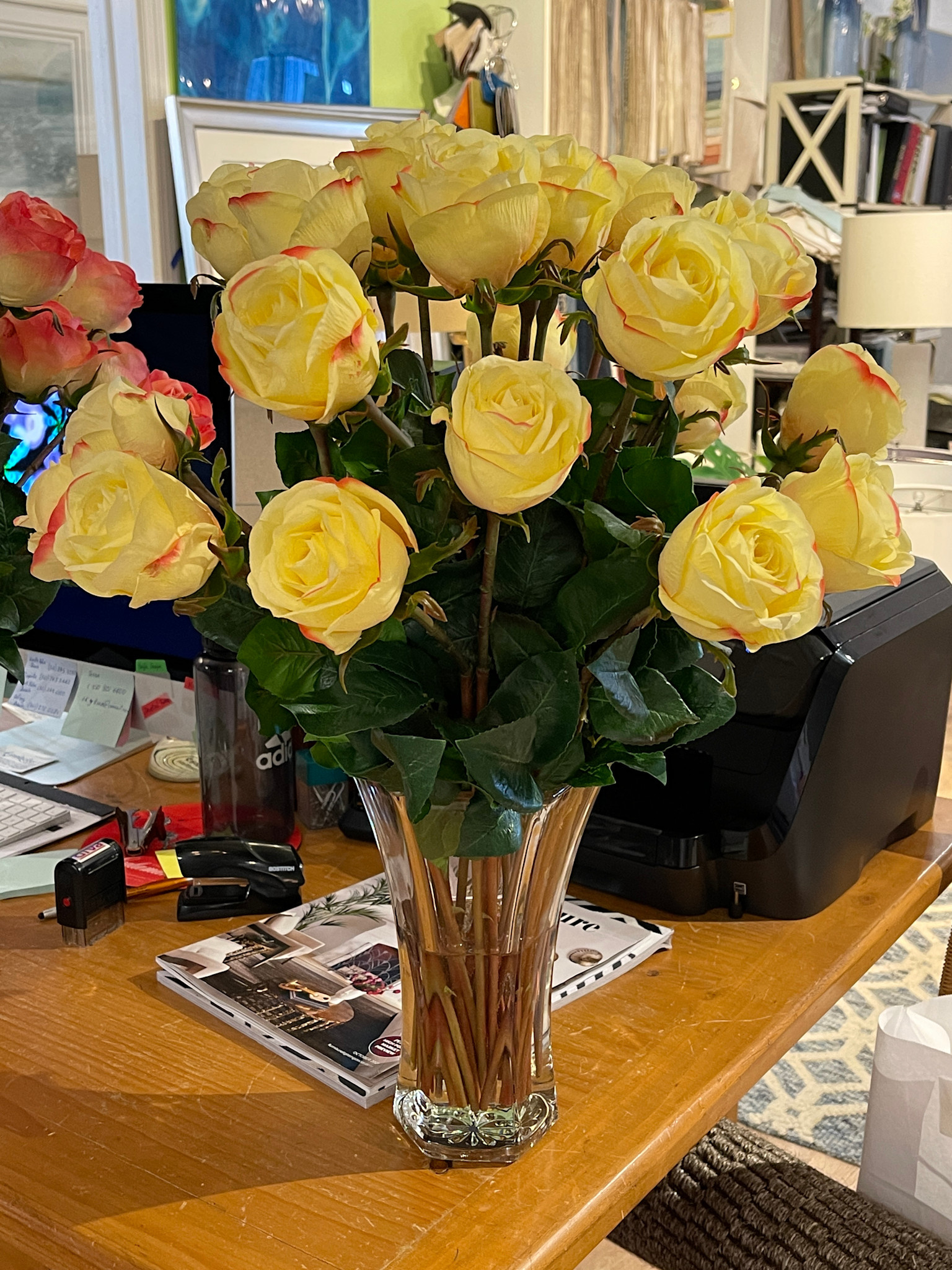 2 Dozen Long Stem Roses in Flared Vase (Yellow)