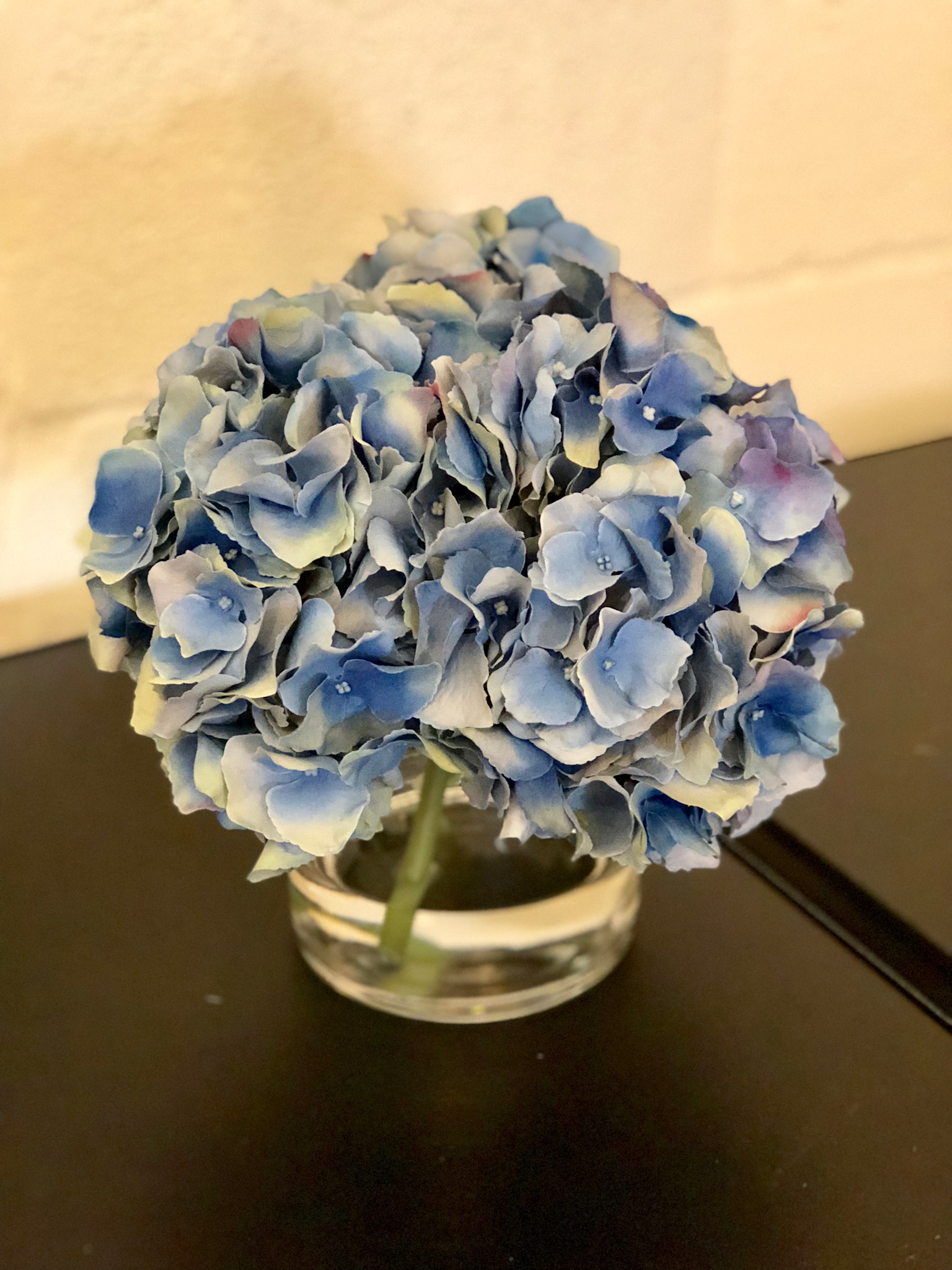 Hydrangea x3 in 5" Cylinder-Faux Water (Medium Blue)