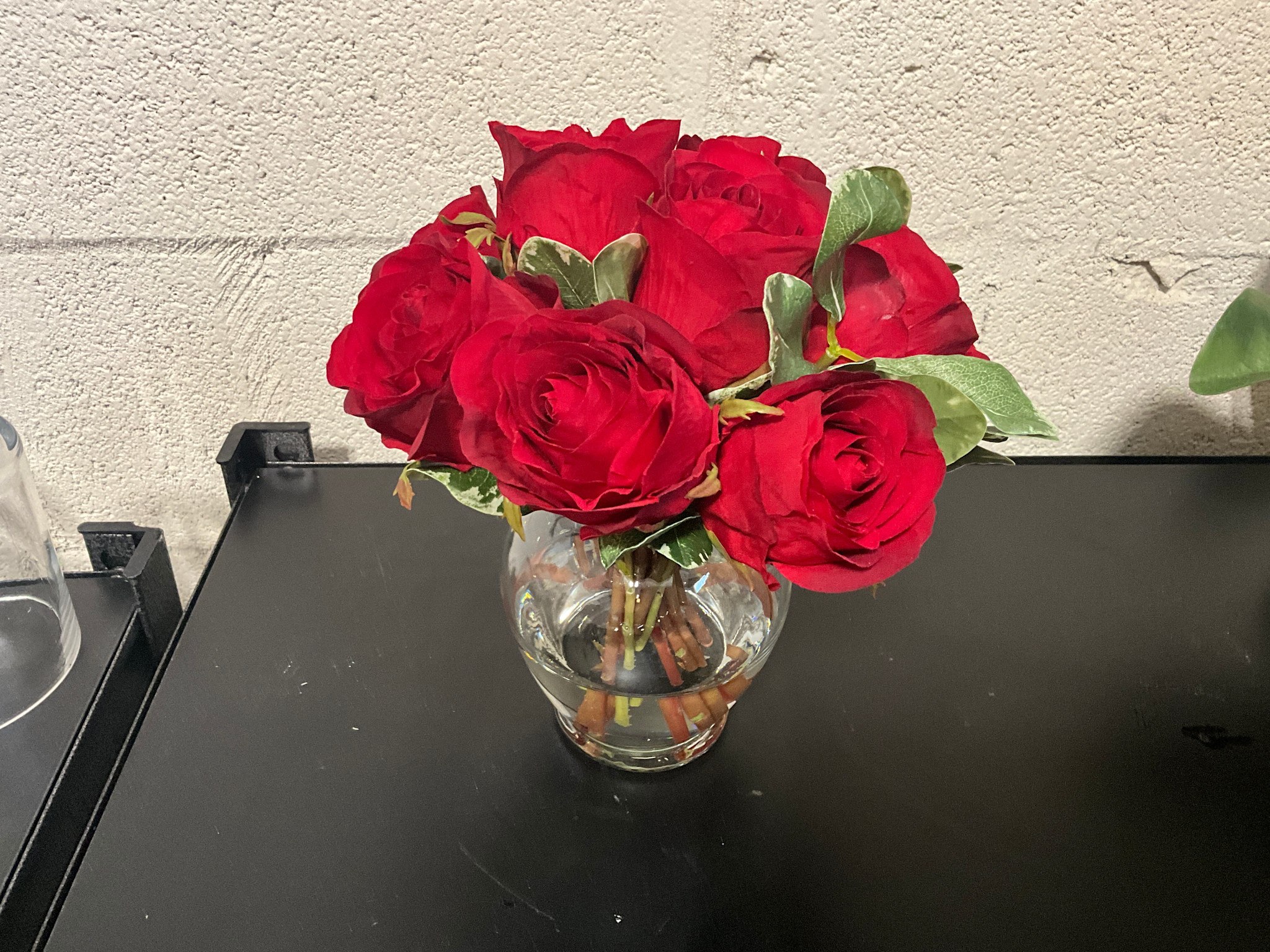 Rosebuds & Pittosporum in 5" Ginger Jar-Faux Water  (RD)