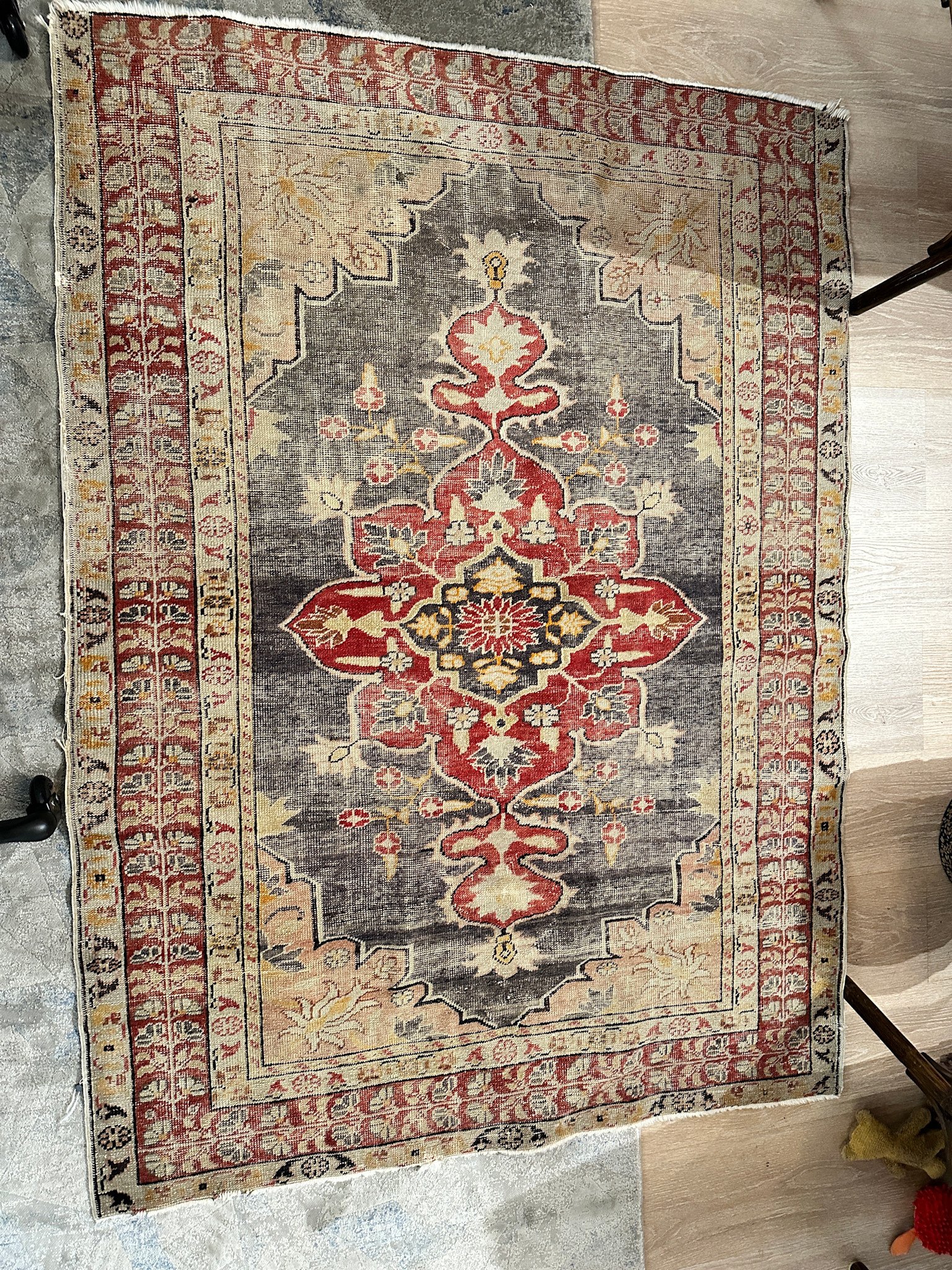 Vintage Oushak Rug - 5' x 4'