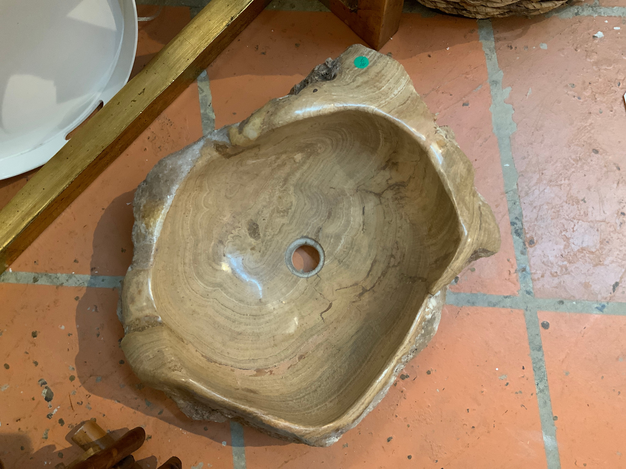 ONYX STONE VESSEL SINK