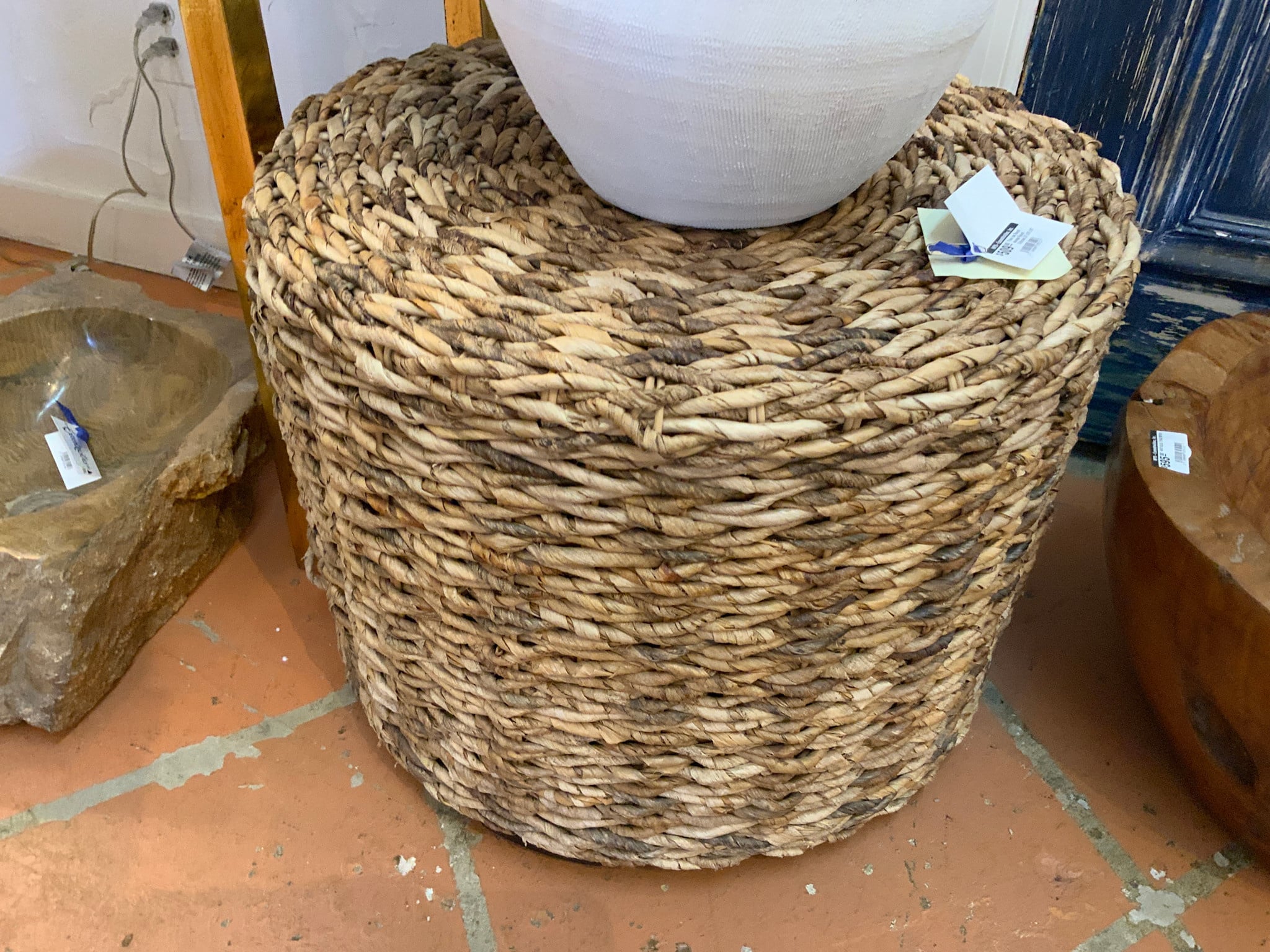 Palm Isle Round storage Round Ottoman 24"x24"x18"