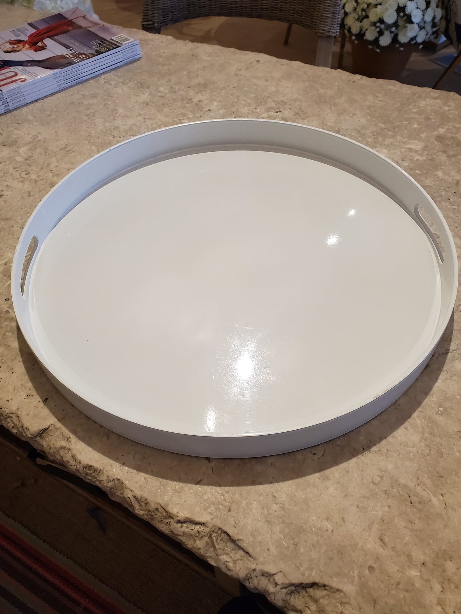 White Laquer Tray 18"DIA