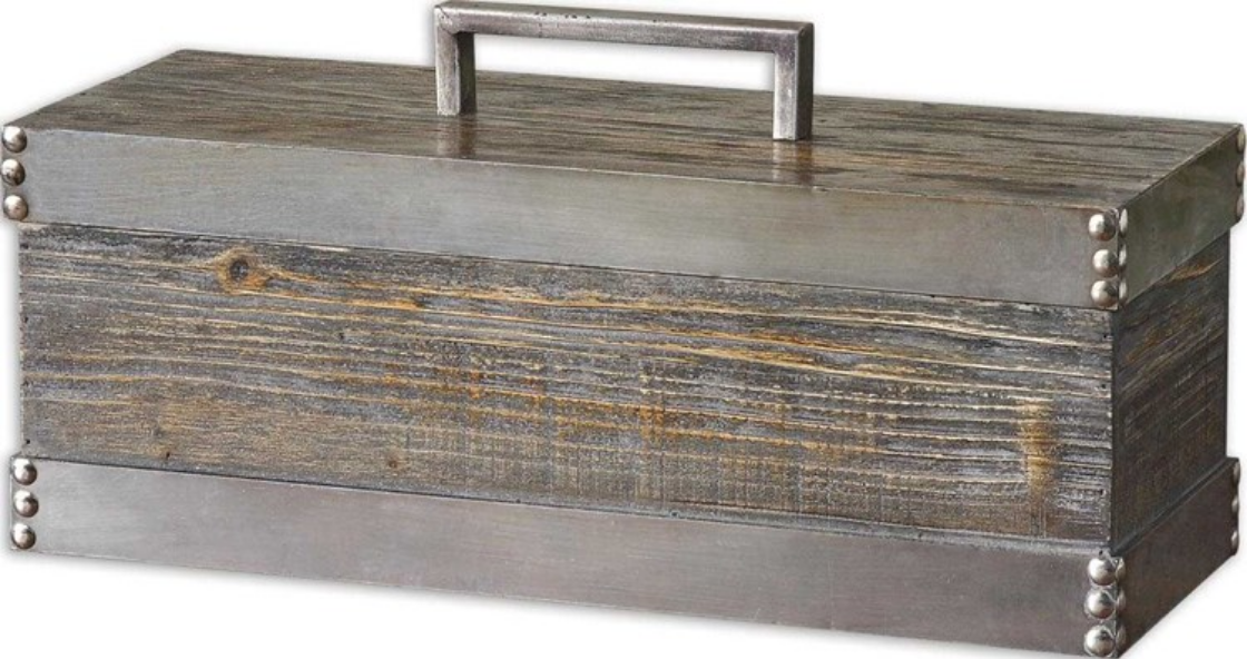 Lican Box 18 W X 9 H X 7 D (in)
