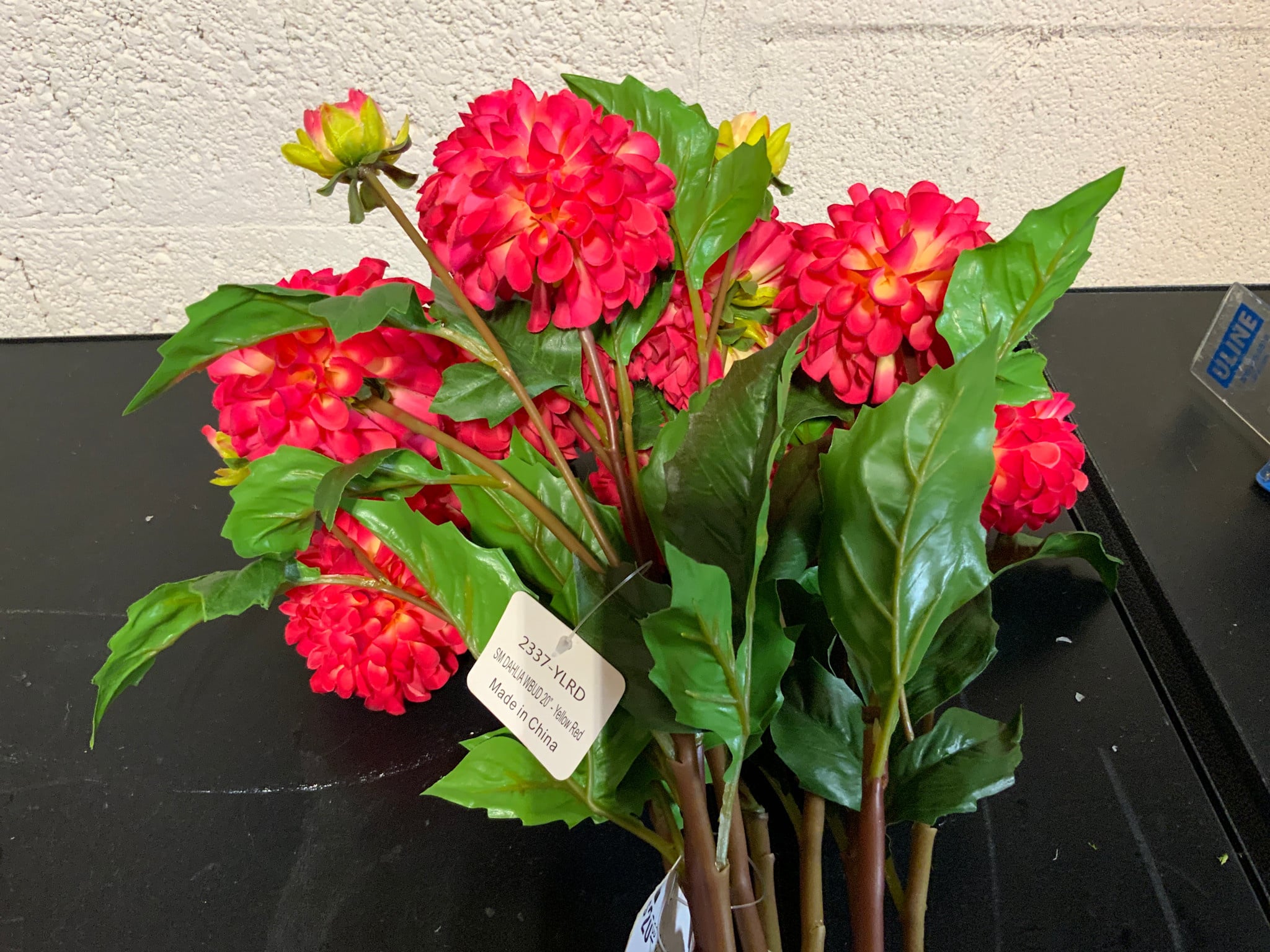 Dahlia Short Stem 20" - Yellow Red