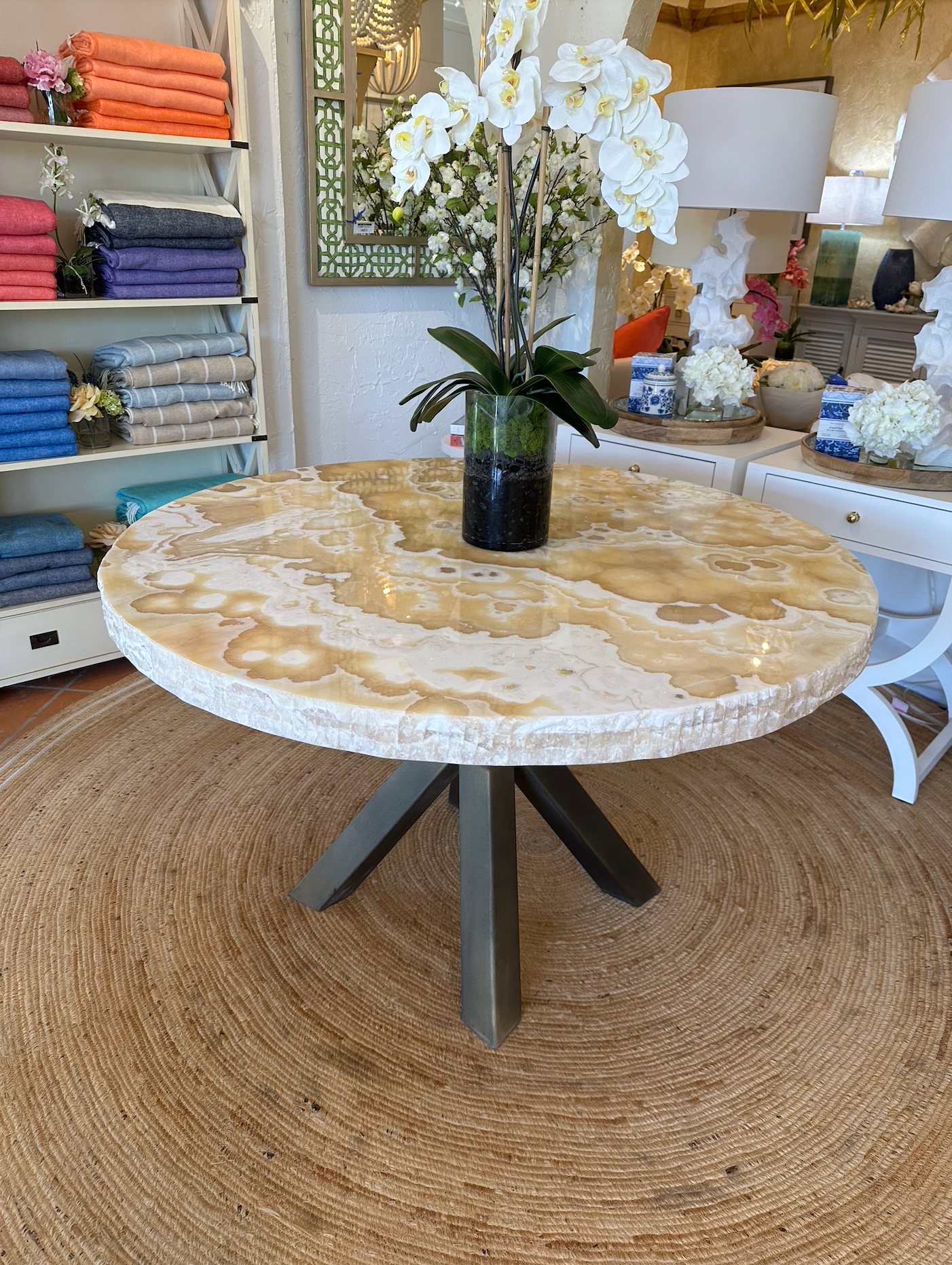 Jordan Dining Table with 48" Round Live Edge Polished Clouds Onyx