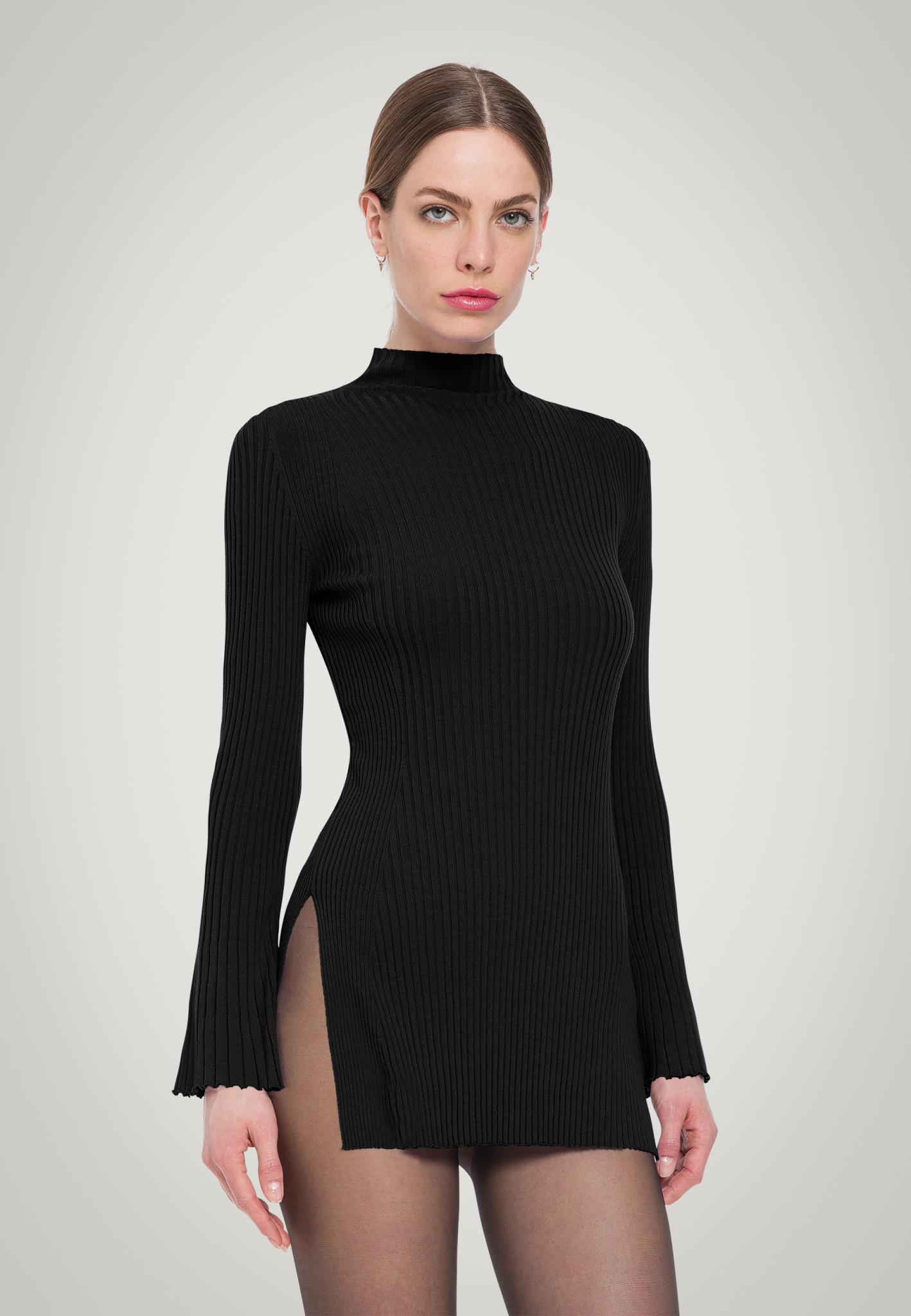 Contoured Ribs mesh-trimmed virgin wool top in black - Wolford