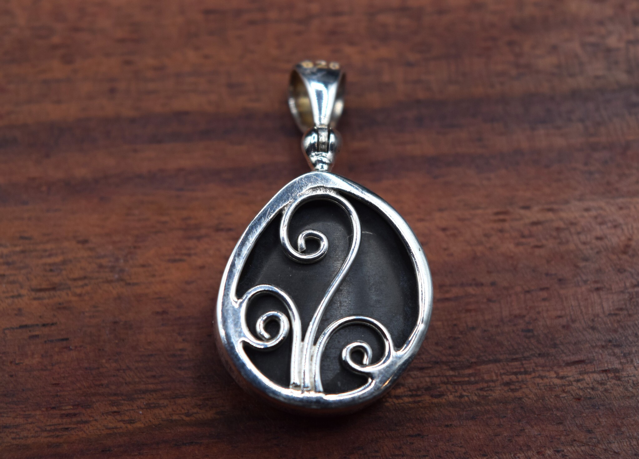 SS Ammonite Print Brushed with Gold 20mm Bezel-Set Pendant
