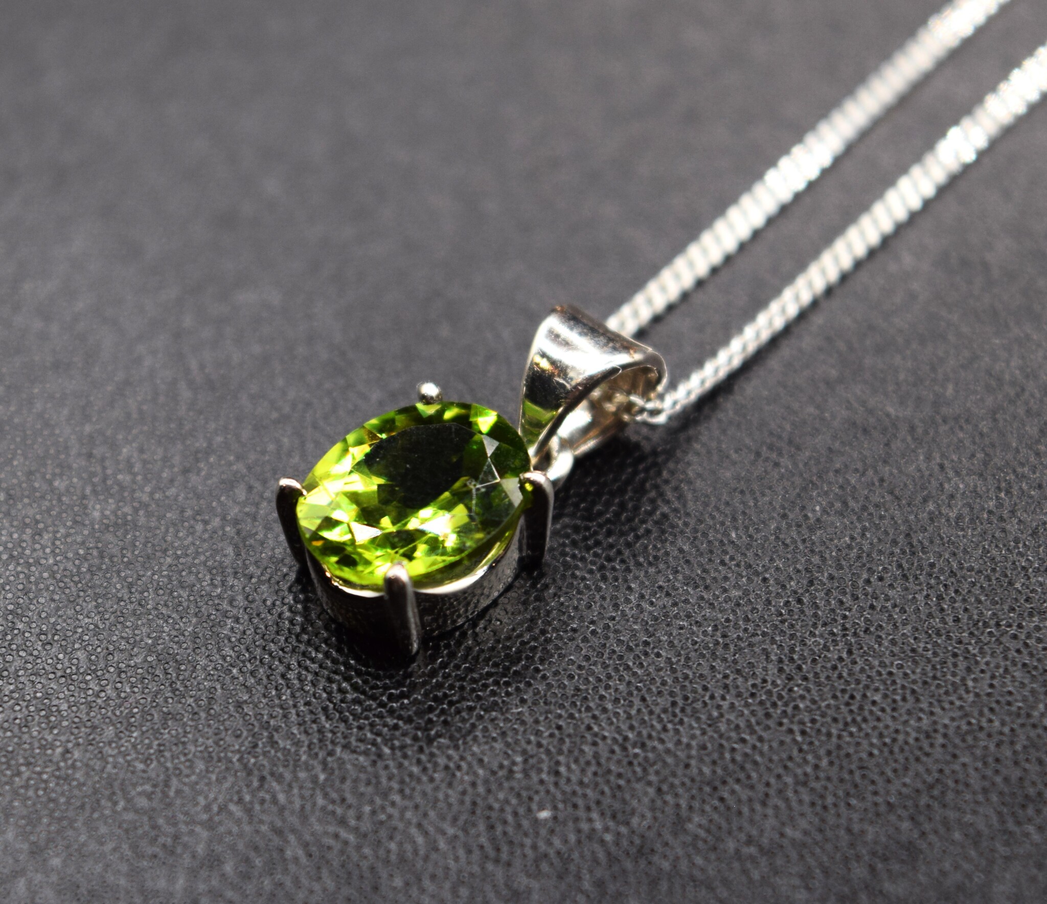 SS Peridot 10mm Faceted Oval Prong Set Pendant on 18" Chain