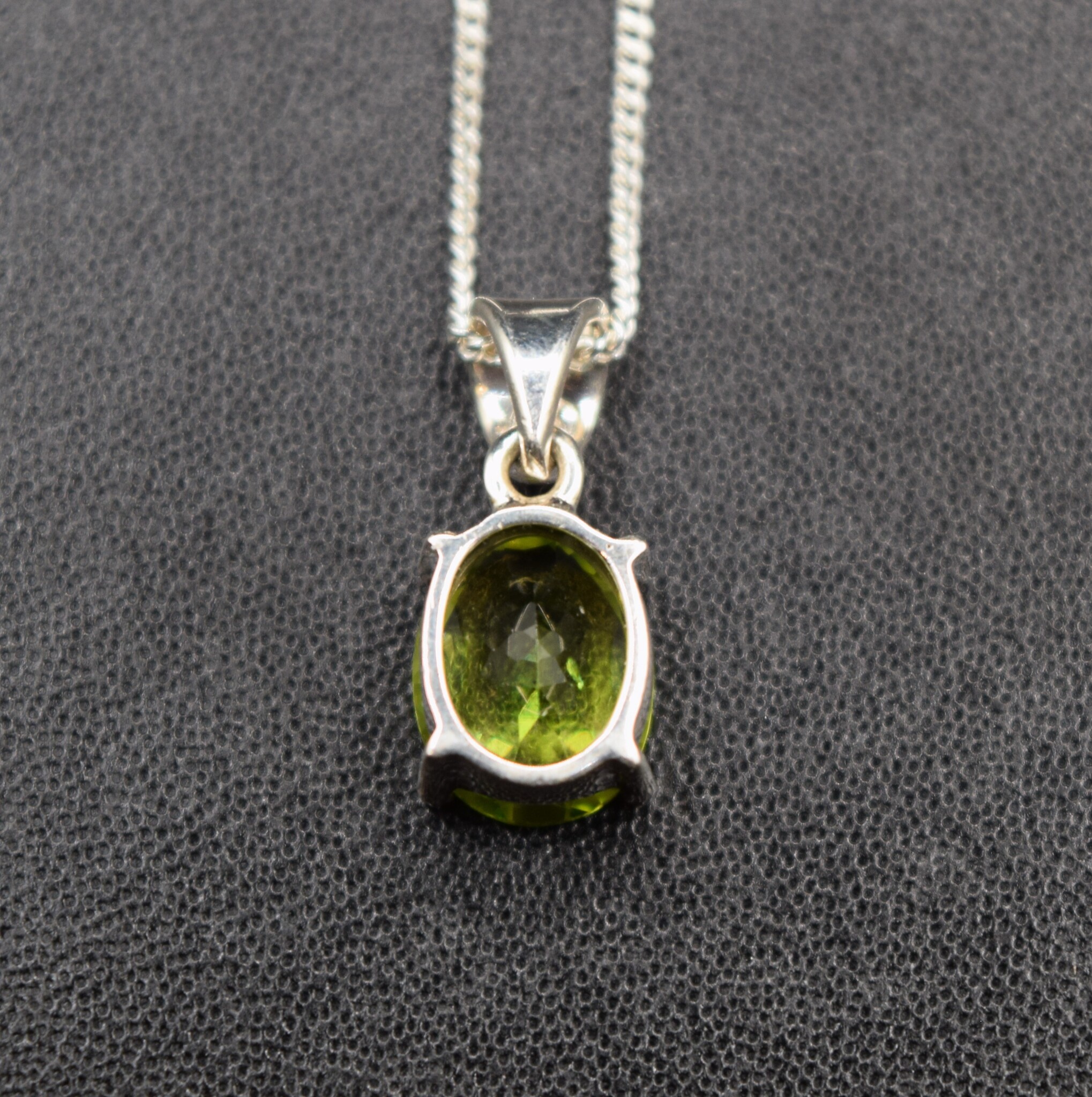 SS Peridot 10mm Faceted Oval Prong Set Pendant on 18" Chain