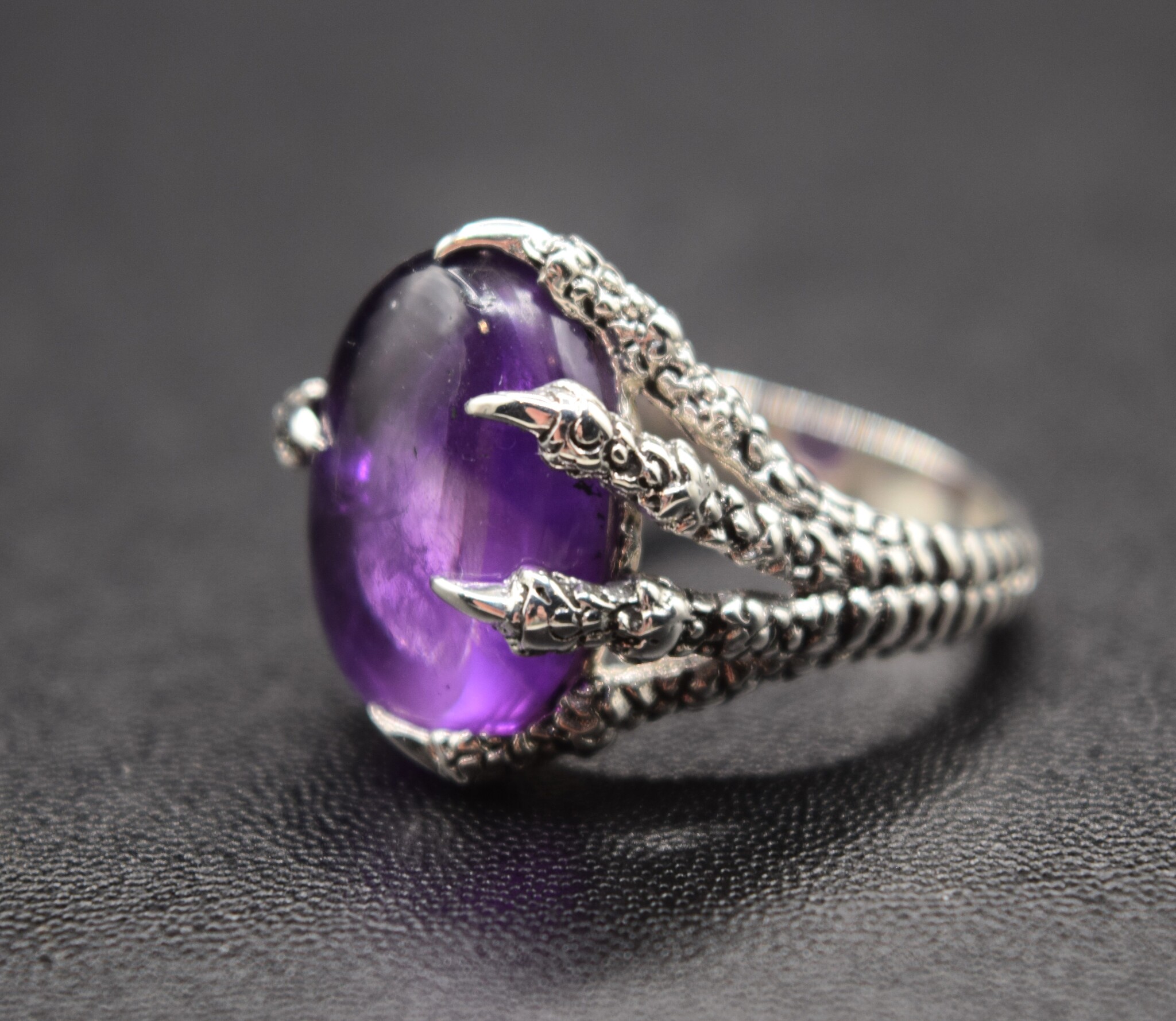 GDS 035 SS Amethyst 14x17mm Oval Cabochon Oxidized Talon Prong Ring Size 9