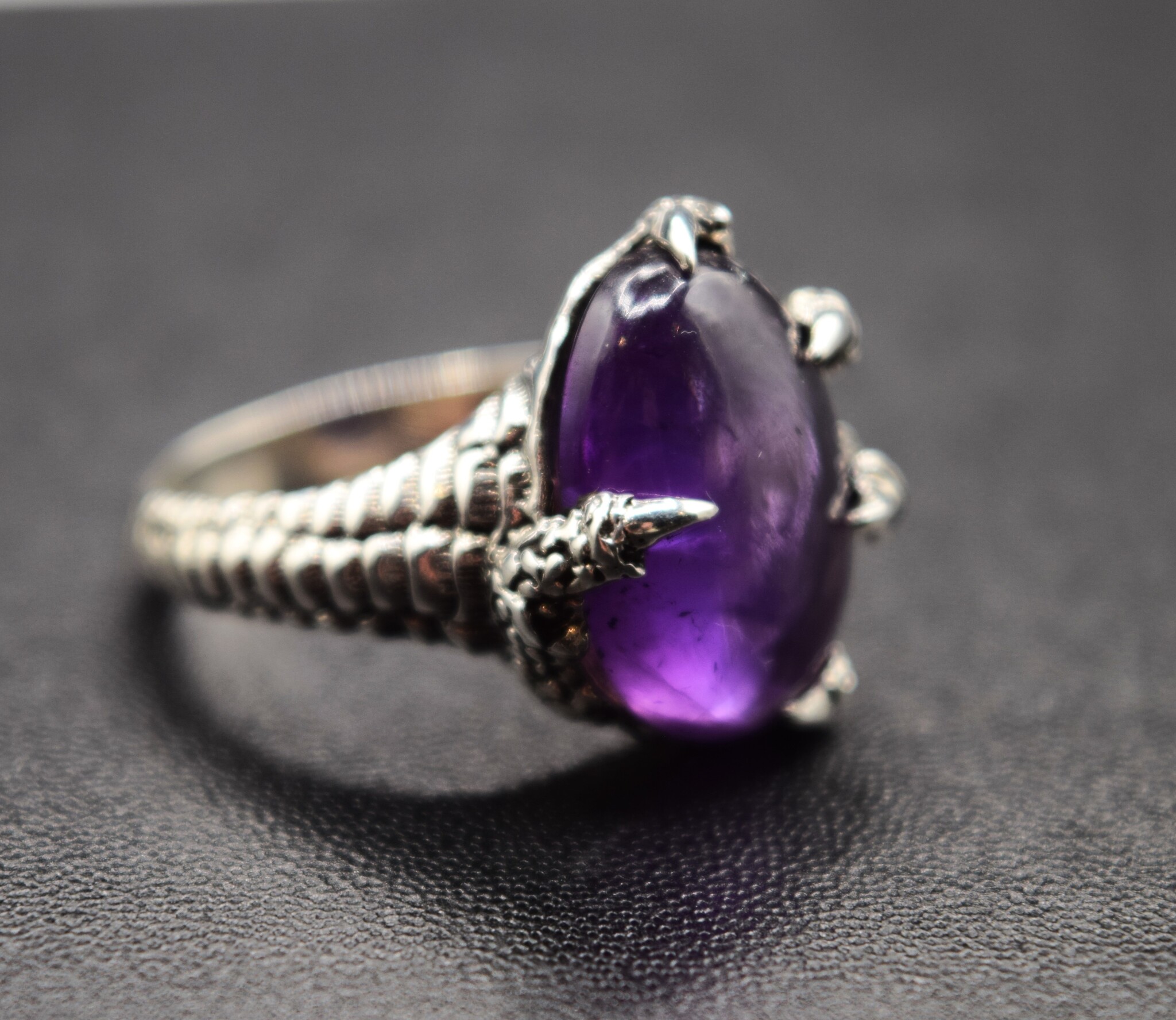 GDS 035 SS Amethyst 14x17mm Oval Cabochon Oxidized Talon Prong Ring Size 9