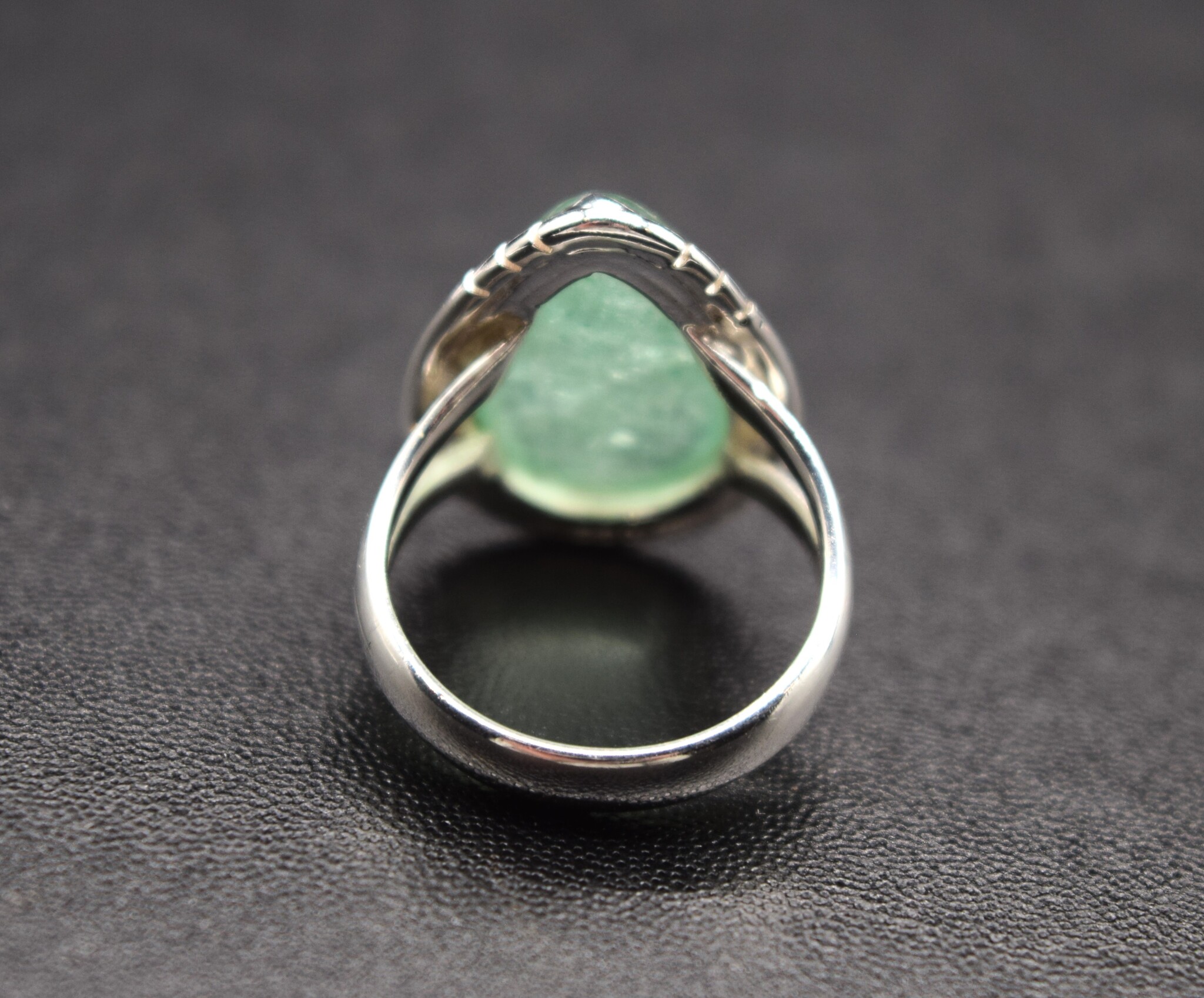 SS Aventurine 12x18mm Pear Shape Cabochon Notched Bezel Ring, Sz. 6