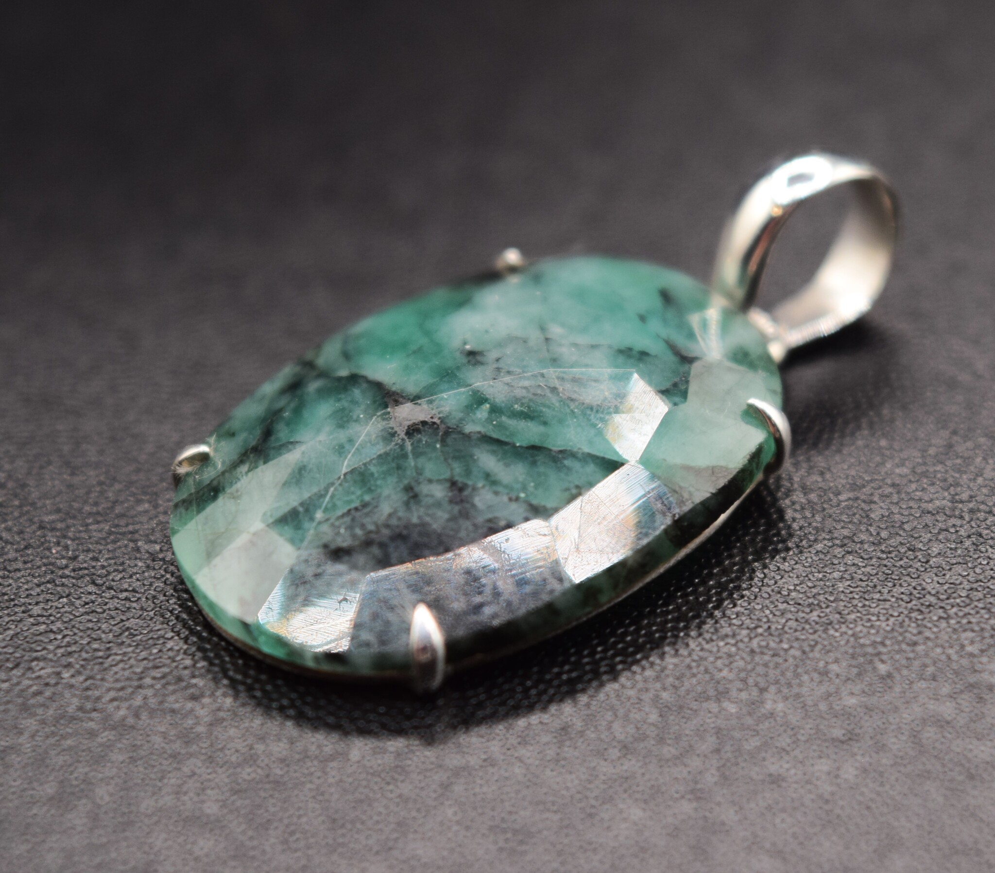SAF 006 SS Emerald Faceted 19x27mm Oval Rose Cut Prong Set Pendant