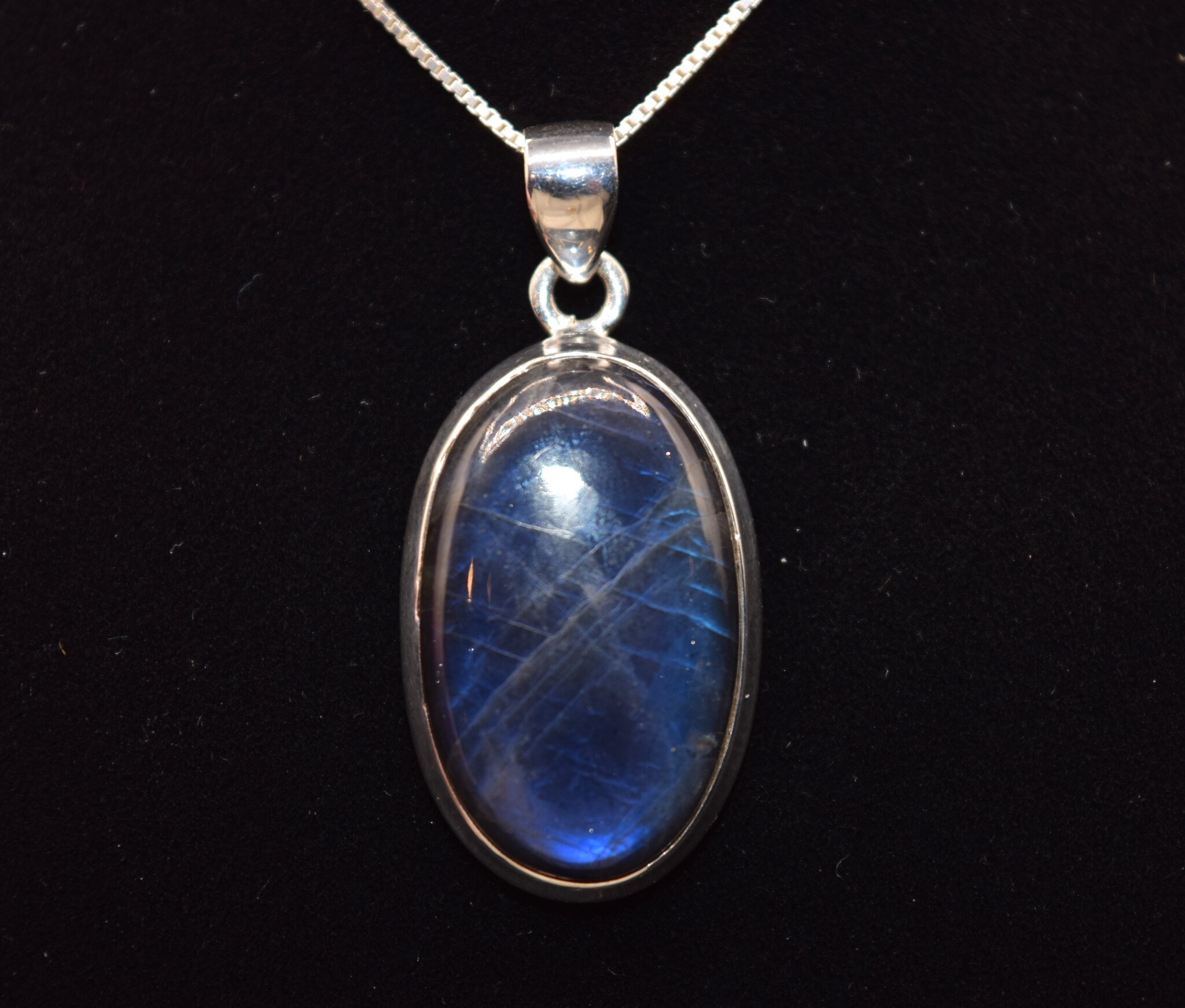 BLB 066 SS Labradorite 15x26mm Oval Cabochon Bezel Set Pendant With Box Chain Necklace, 18"