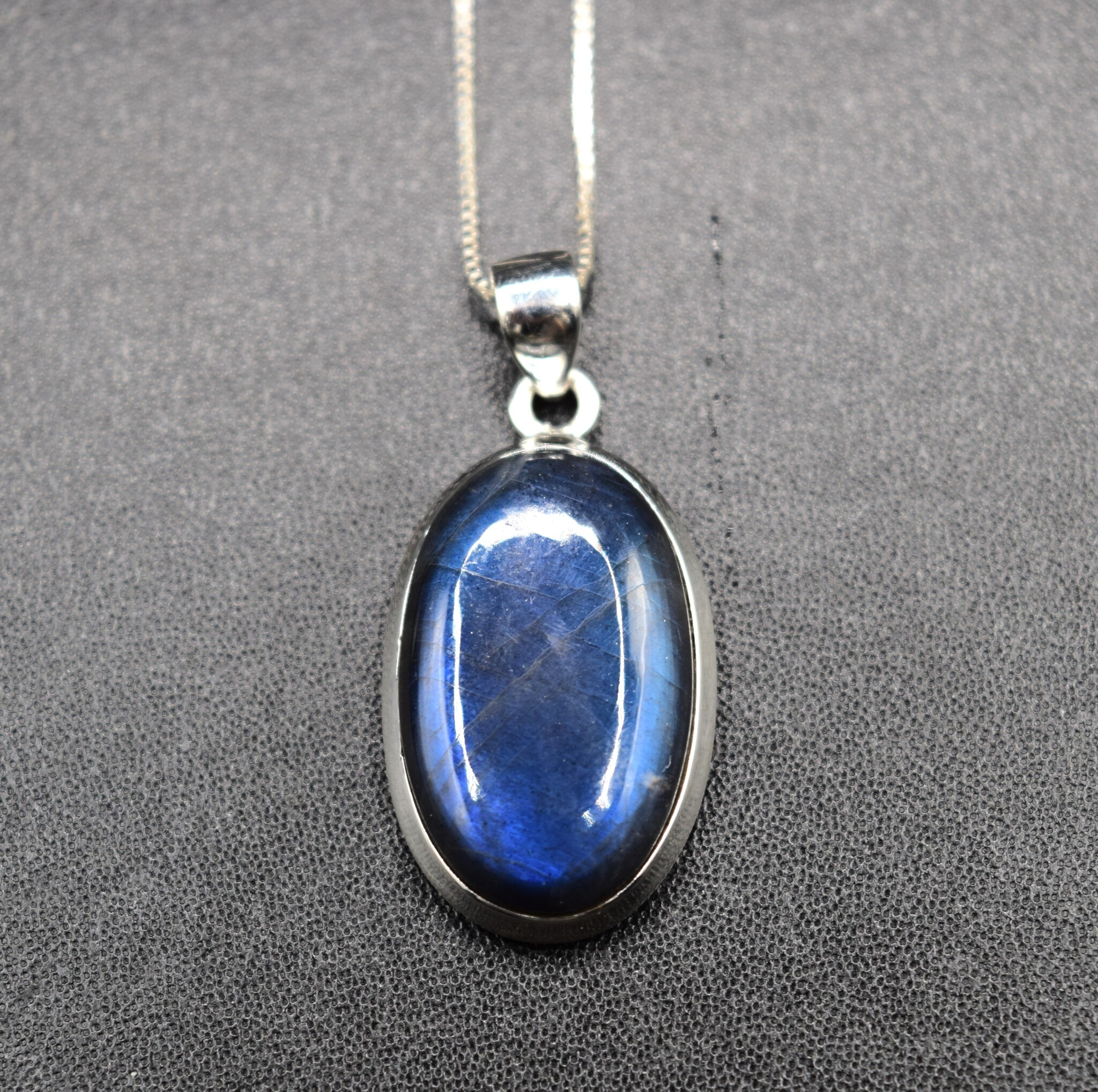 BLB 066 SS Labradorite 15x26mm Oval Cabochon Bezel Set Pendant With Box Chain Necklace, 18"