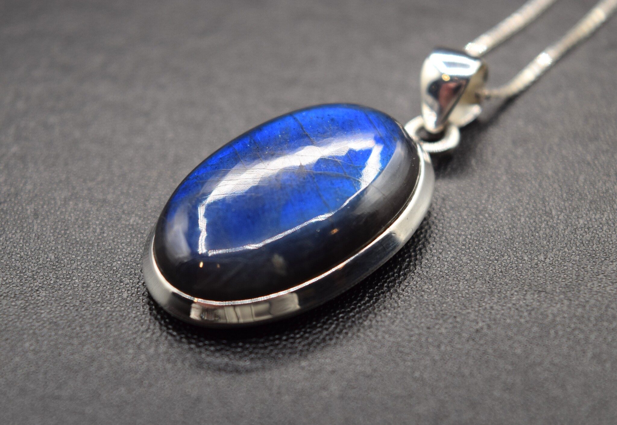 BLB 066 SS Labradorite 15x26mm Oval Cabochon Bezel Set Pendant With Box Chain Necklace, 18"
