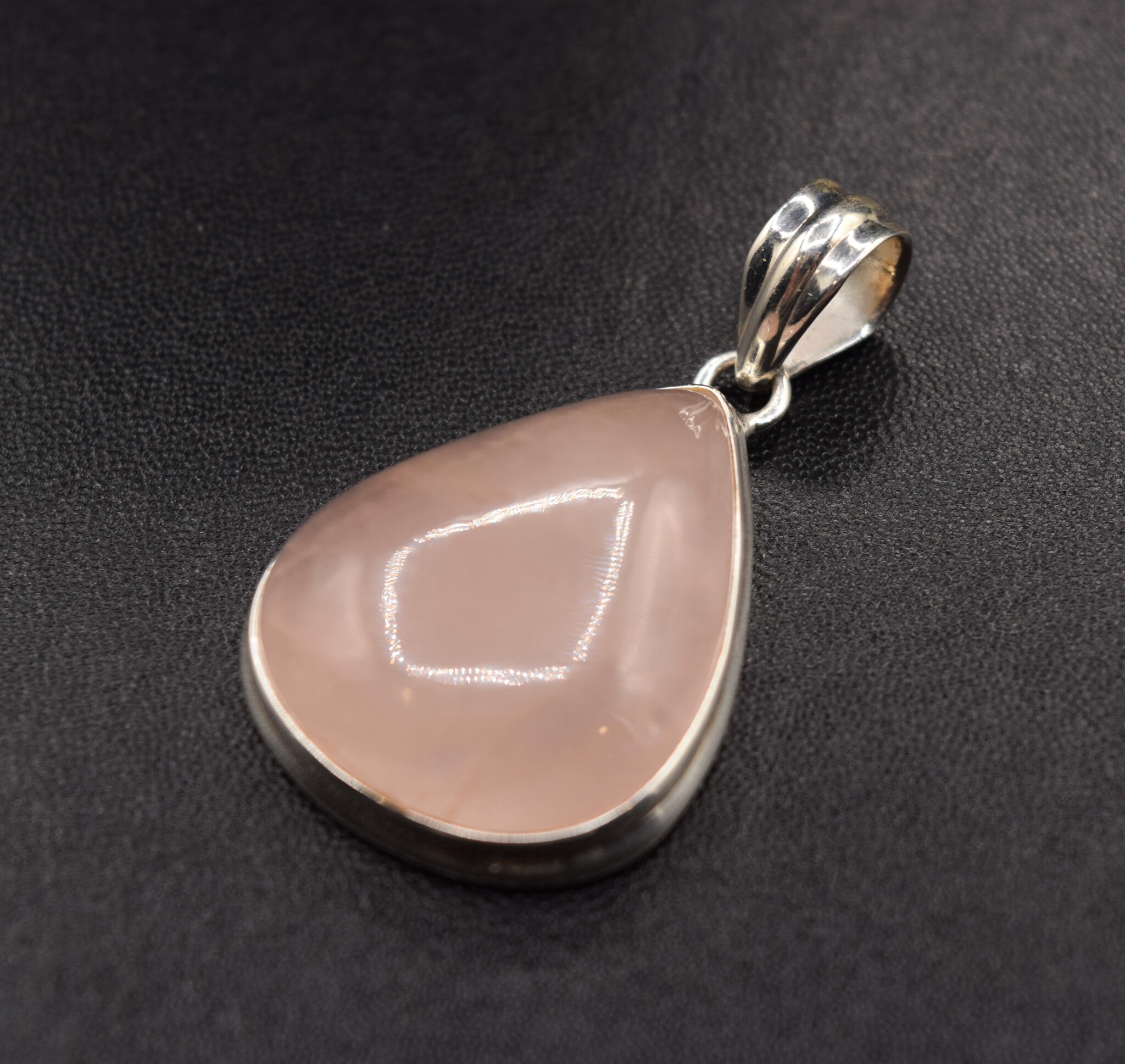 BLB 066 SS Rose Quartz 23x28mm Pear-Shaped Cabochon Bezel Set Pendant