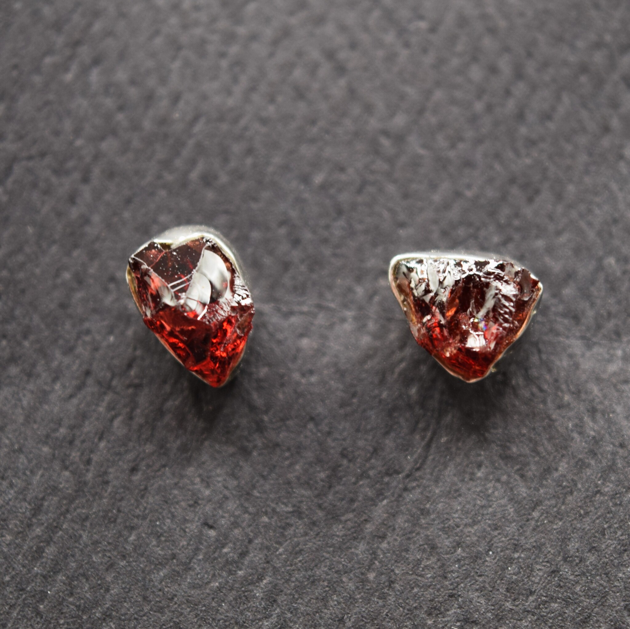 SS Garnet 10mm Freefrom Stud Earrings