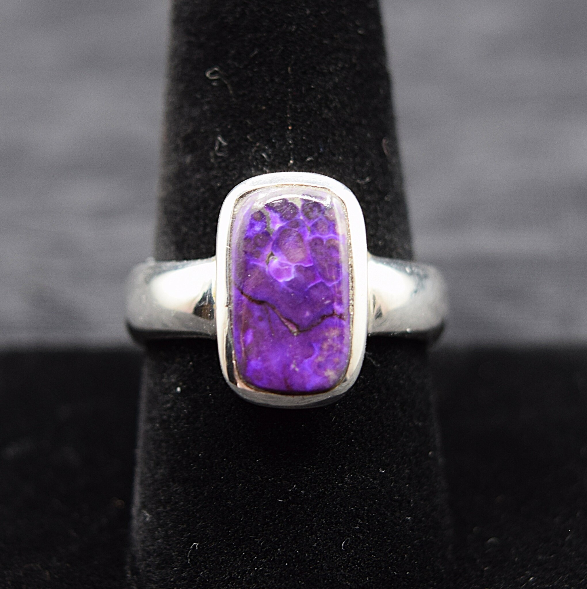 SUG 011 SS Sugilite 8x14mm Rounded Rectangular Cabochon Bezel Set Ring, sz. 10