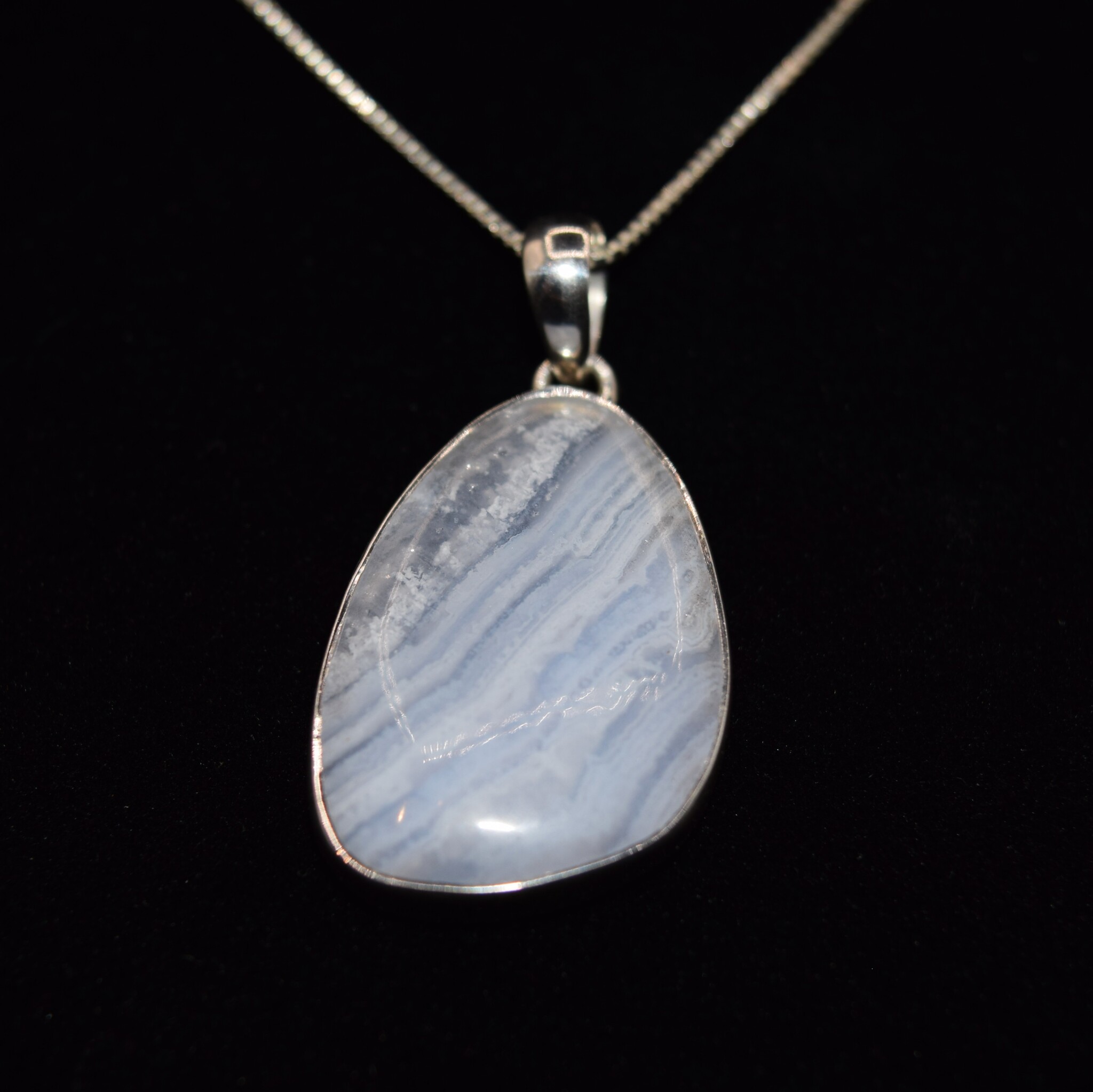 SAF 006 SS Blue Lace Agate 20x29mm Freeform Cabochon Bezel Set Pendant With Gourmette Chain Necklace