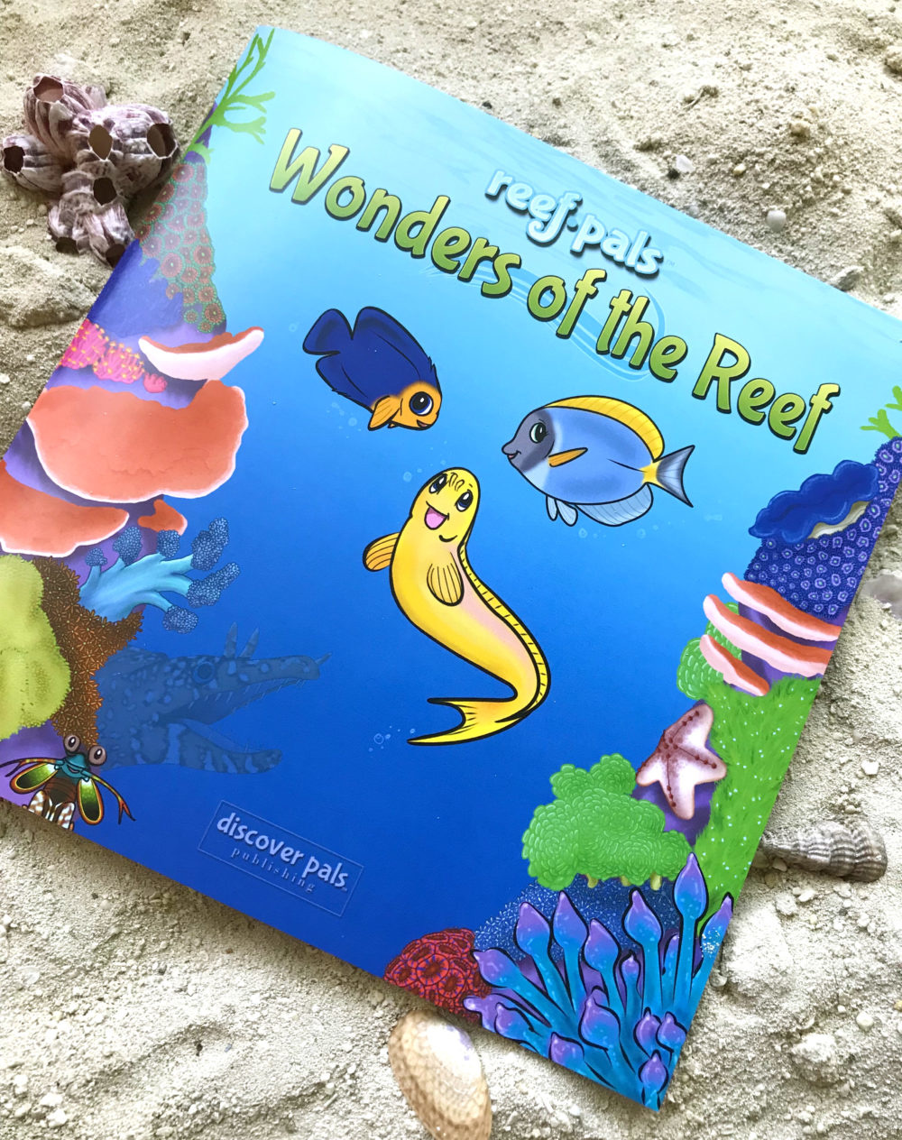 Discover Pals Wonders of the Reef Book