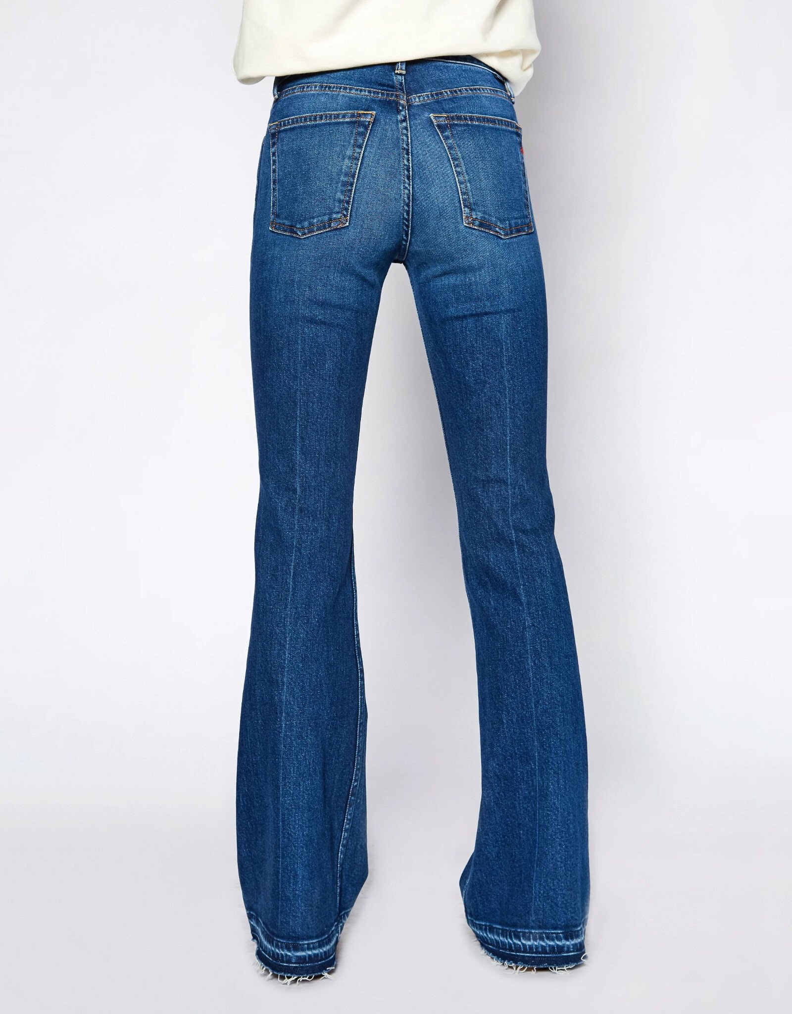 Medium-rise flared jeans