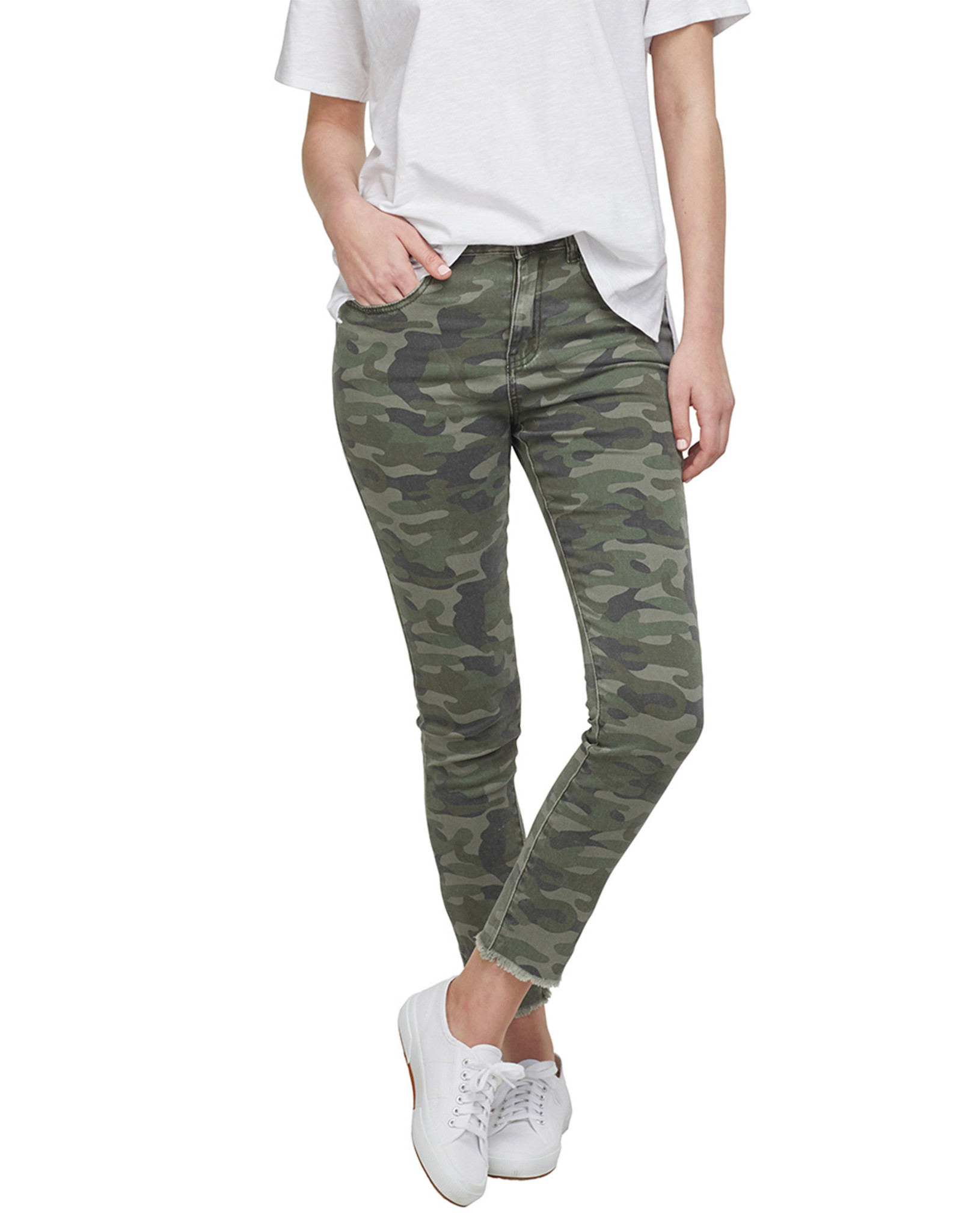 green camo jeans