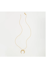 Cayne Crescent Pendant Necklace - gold 