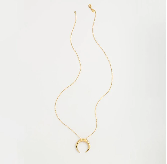 Cayne Crescent Pendant Necklace - gold 