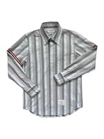 THOM BROWNE STRAIGHT FIT SHIRT IN SEERSUCKER WITH ARMBAND