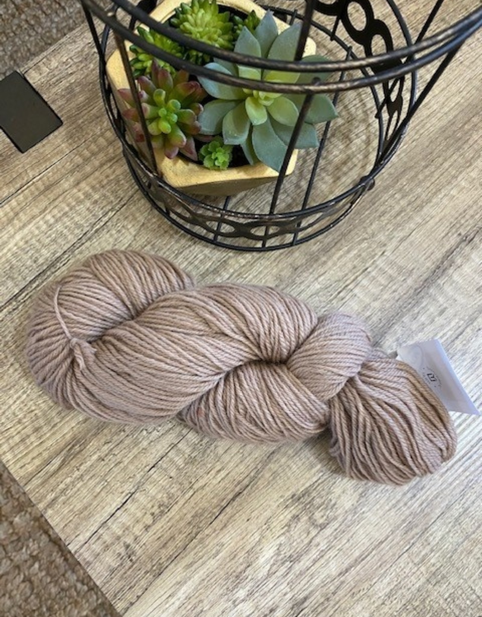 Universal Yarn Deluxe Worsted