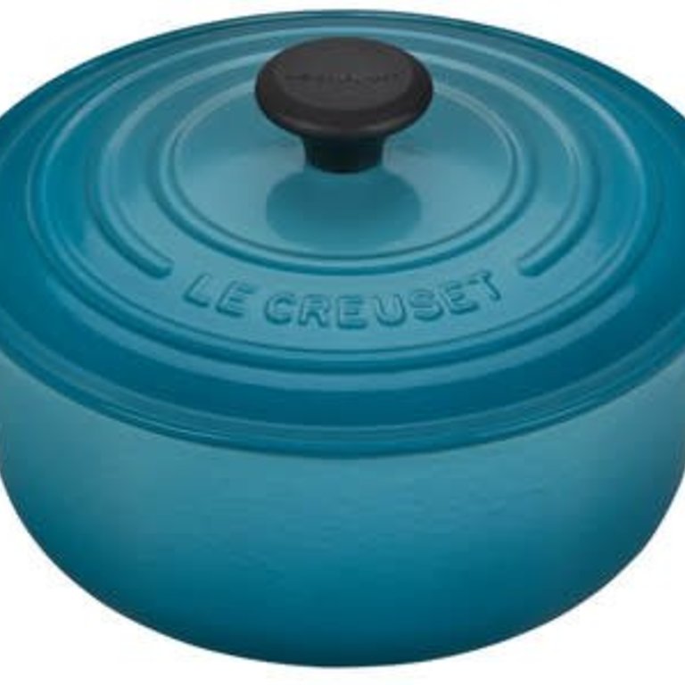 https://cdn.shoplightspeed.com/shops/612885/files/12204329/768x768x1/le-creuset-signature-round-dutch-oven-275-qt.jpg