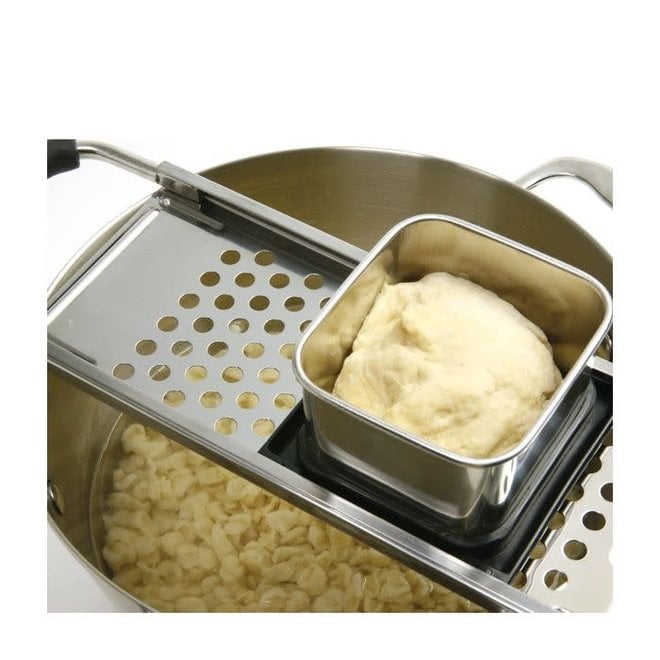 https://cdn.shoplightspeed.com/shops/612885/files/31433512/660x660x1/norpro-spaetzle-maker-1.jpg