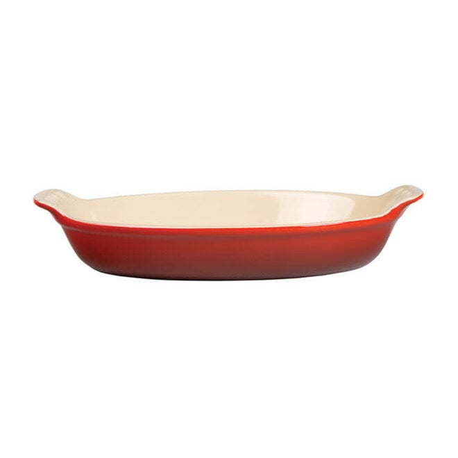 https://cdn.shoplightspeed.com/shops/612885/files/33519235/660x660x1/le-creuset-heritage-oval-au-gratin-dish-6-oz-1.jpg