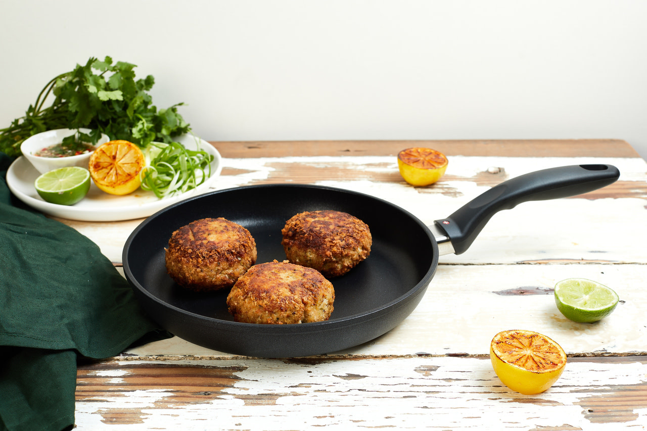 Super Sale - XD Nonstick 8 Fry Pan and 12.5 Nonstick Wok with