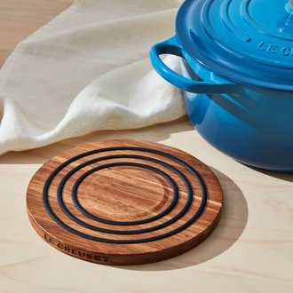 Le Creuset Magnetic Wooden Trivet Le Creuset Magnetic Wooden Trivet