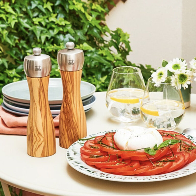 Peugeot Fidji Salt Mill Olive Wood 6 in IA