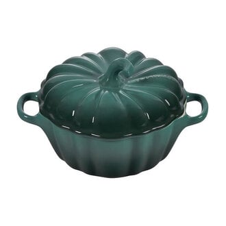 Le Creuset Stoneware Pumpkin Mini Cocotte 13 oz Le Creuset Stoneware Pumpkin Mini Cocotte 13 oz
