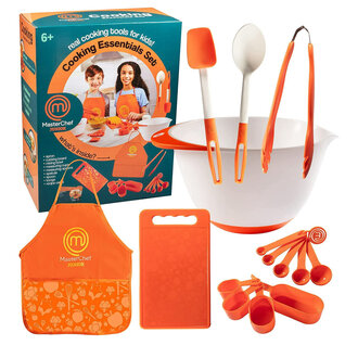 Master Chef Junior Cooking EssentIAls Set Master Chef Junior Cooking EssentIAls Set