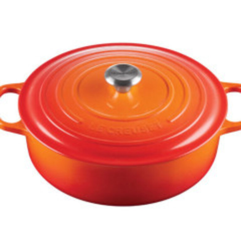 Le Creuset Signature Round Wide Oven 6.75 qt