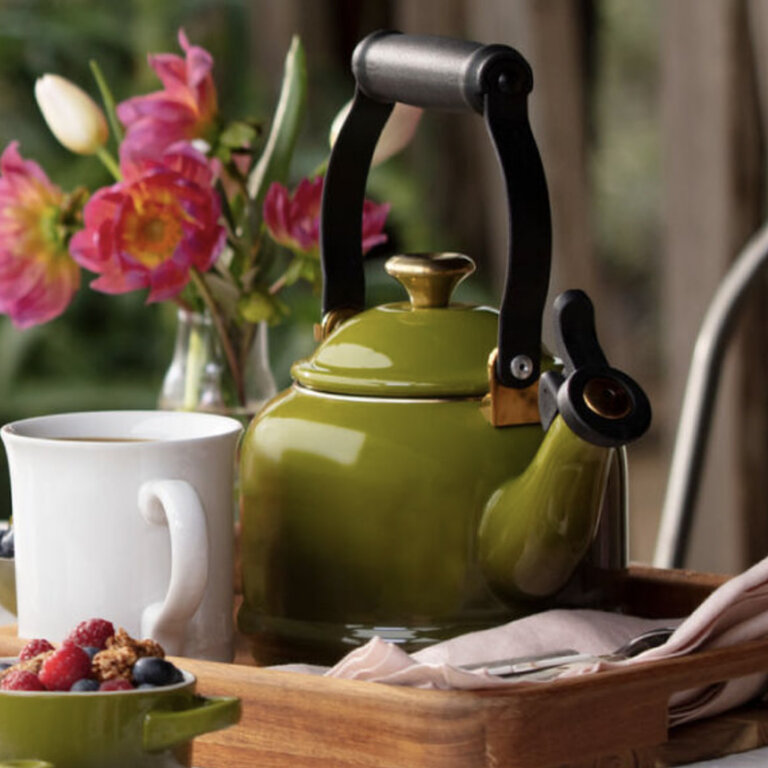 Le Creuset Demi Kettle 1.25 qt Olive