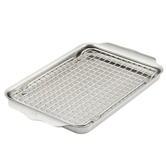 Hestan Ovenbond 9x12 Quarter Sheet With Rack