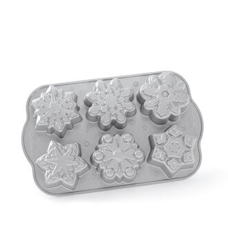 Nordic Ware Holiday Bundt Pan Frozen Snowflake Cakelet Nordic Ware Holiday Bundt Pan Frozen Snowflake Cakelet