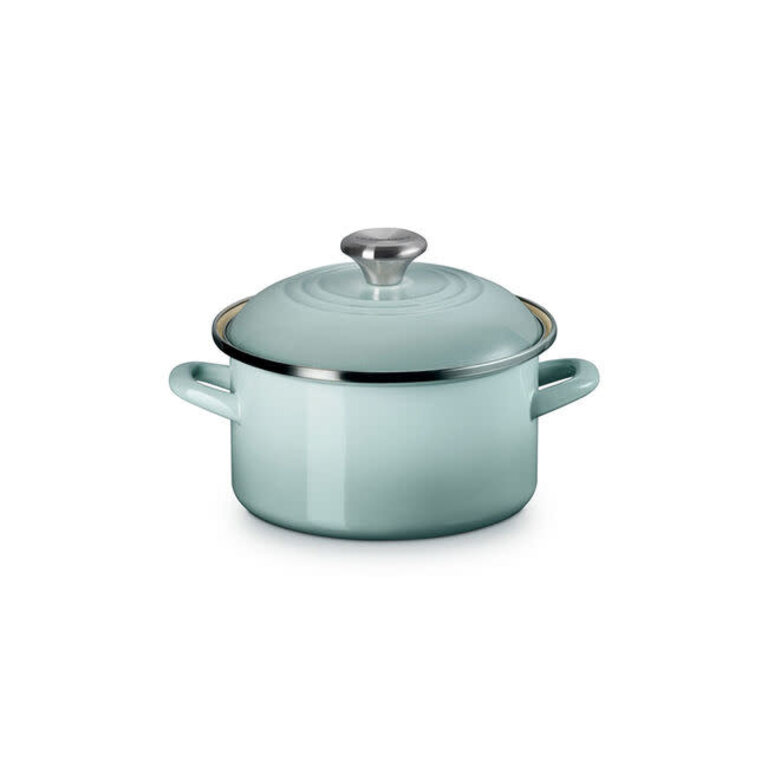 Le Creuset Petite Stockpot 3.8 Qt