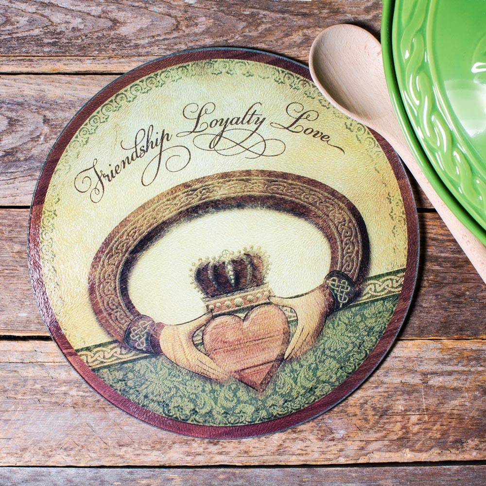 Cathedral Art Claddagh Round Cutting Board