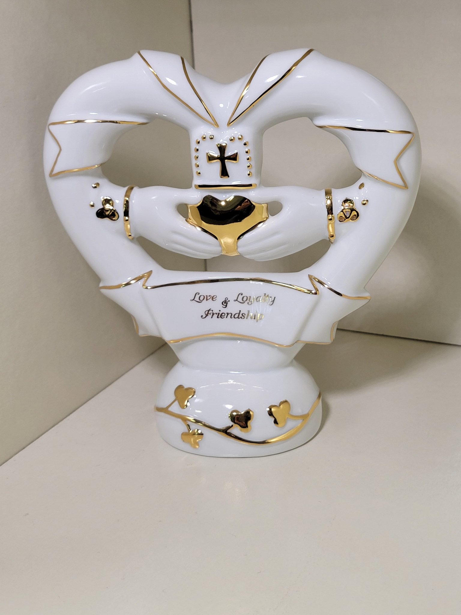 CBE, Inc. Claddagh Cake Topper Love Loyalty Friendship